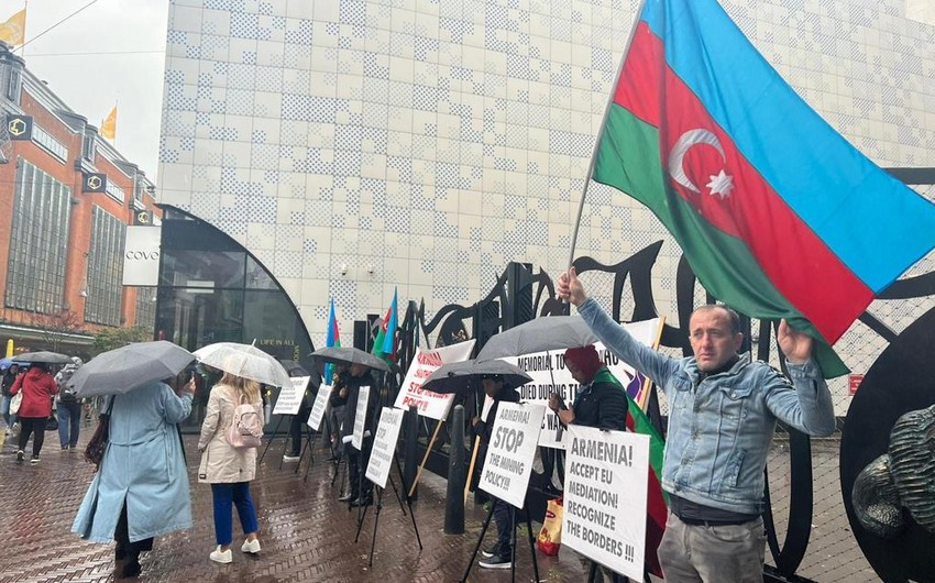 Niderlandda Ermənistanın təxribatlarına etiraz aksiyası keçirilib