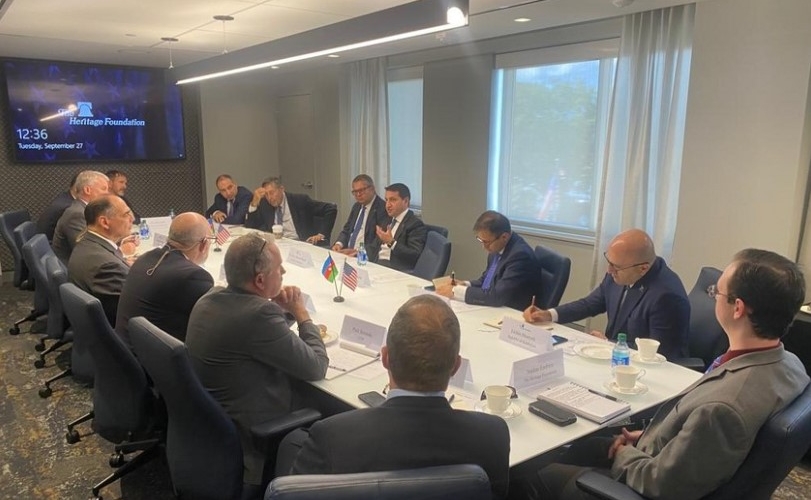 Hikmət Hacıyev ABŞ-ın tanınmış beyin mərkəzlərinin nümayəndələri ilə görüş keçirib