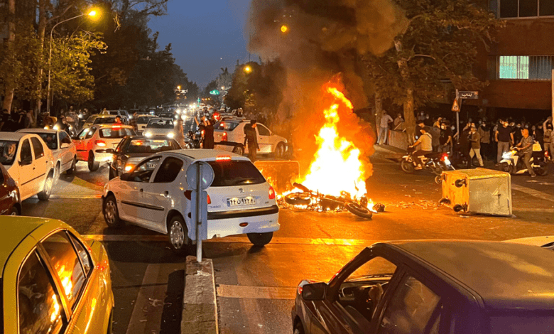 İrandakı aksiyalarda ölənlər və yaralananlar var - Fotolar
