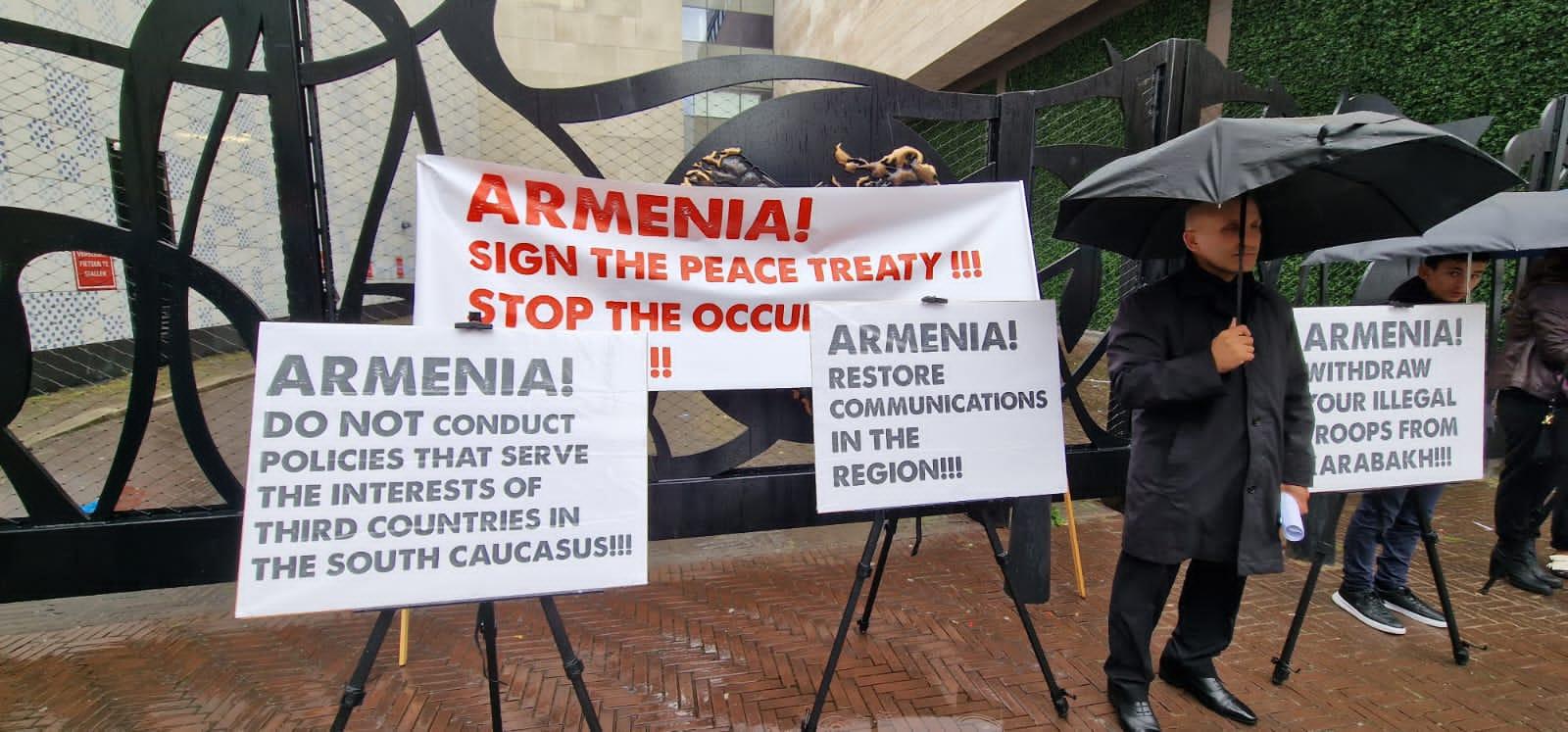 Niderlandda Ermənistanın təxribatlarına etiraz aksiyası keçirilib