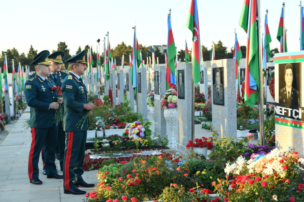 DSX rəisi Şəhidlər xiyabanını ziyarət etdi - FOTOLAR