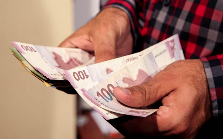 Bu qaydanı pozanlar 2 min manatadək cərimələnəcək