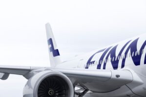 Sinqapur-Helsinki reysi ilə uçan təyyarə Bakıya təcili eniş etdi 8 Sinqapur-Helsinki reysi ilə uçan təyyarə Bakıya təcili eniş etdi