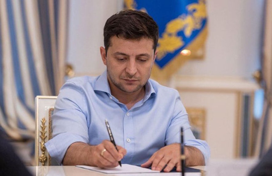 Zelenski iki azərbaycanlını təltif etdi - ADLAR