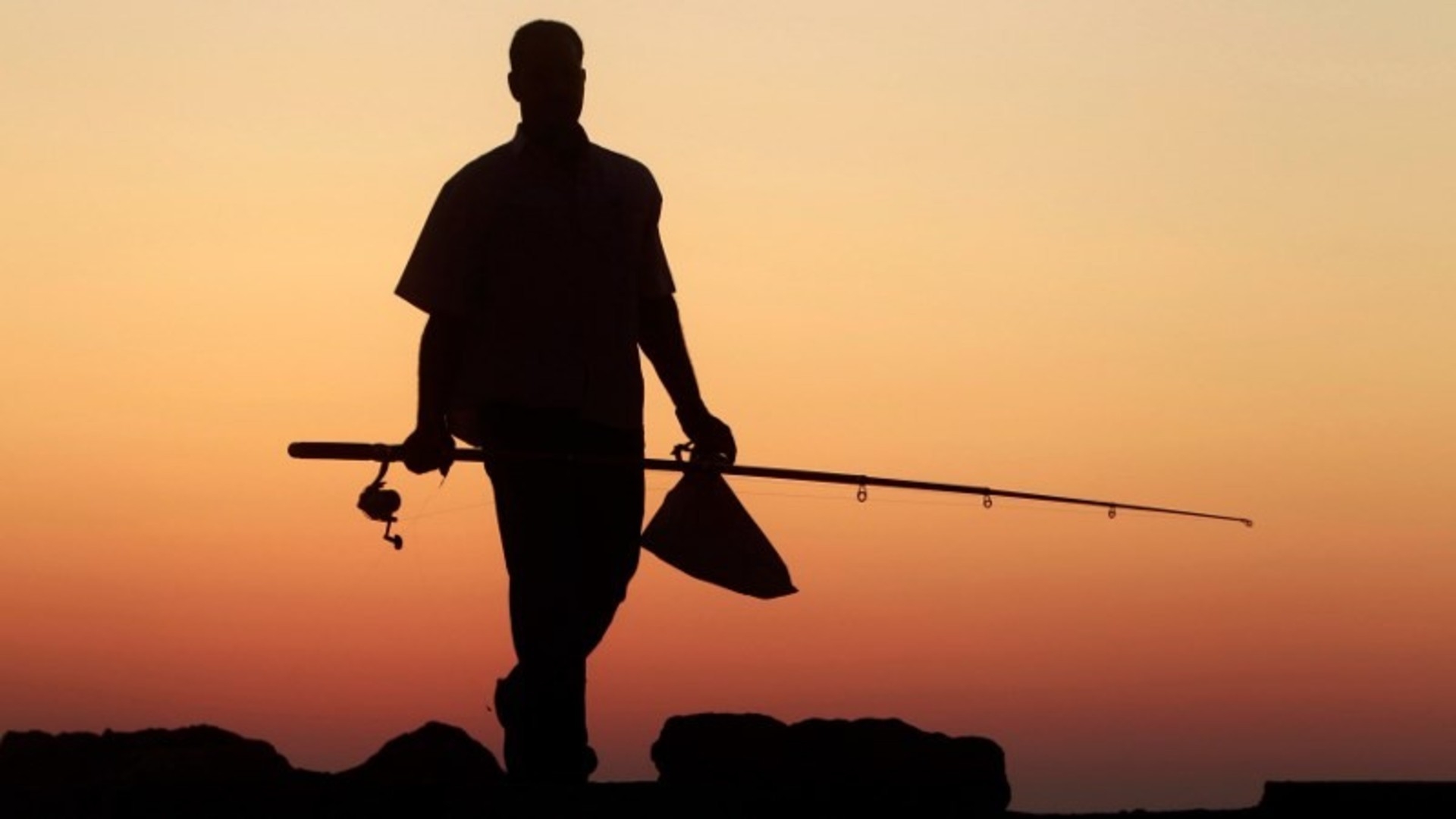 Çayda balıq tutmaq istəyən kişi arxa düşərək boğulub