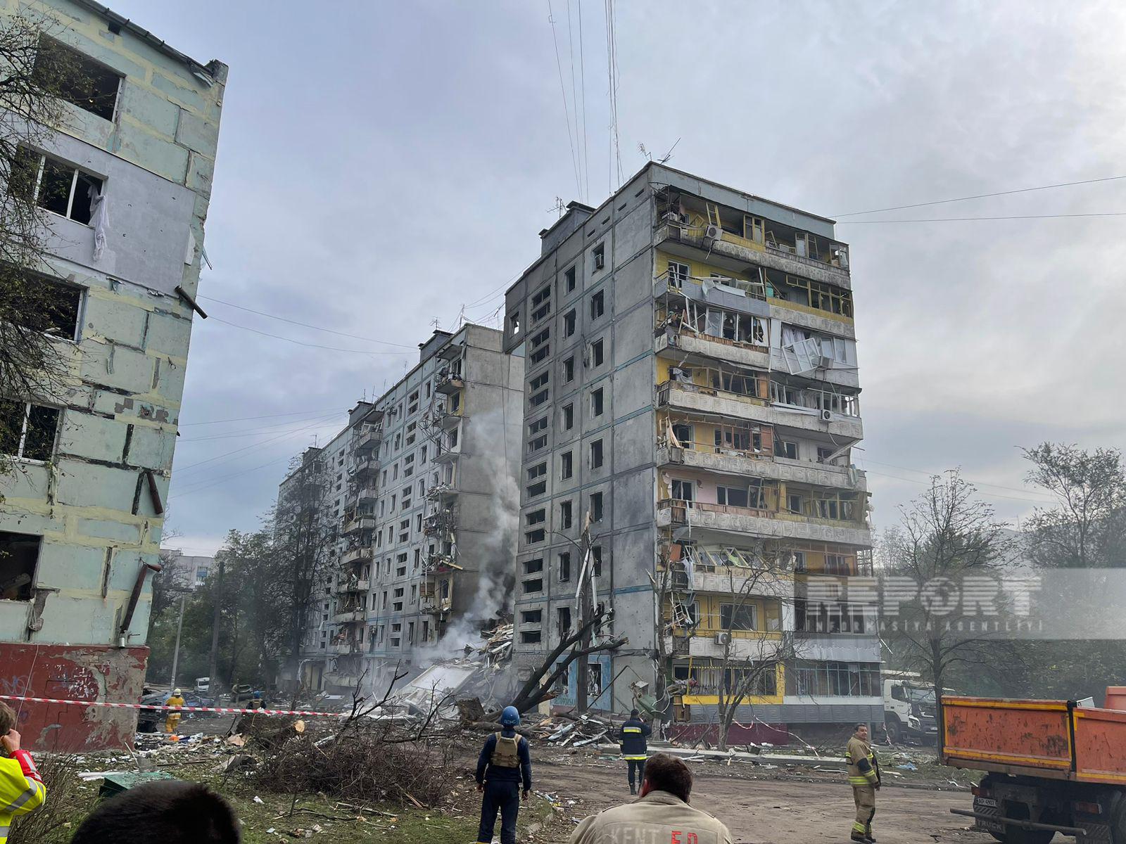 Bu gecə dağıdılan Zaporojyenin mərkəzindən FOTOREPORTAJ