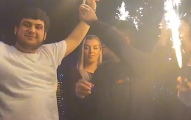 Xidmətdə olarkən “avtoş”luq edən məmur oğlu azadlığa buraxıldı - VİDEO 1 Xidmətdə olarkən “avtoş”luq edən məmur oğlu azadlığa buraxıldı - VİDEO