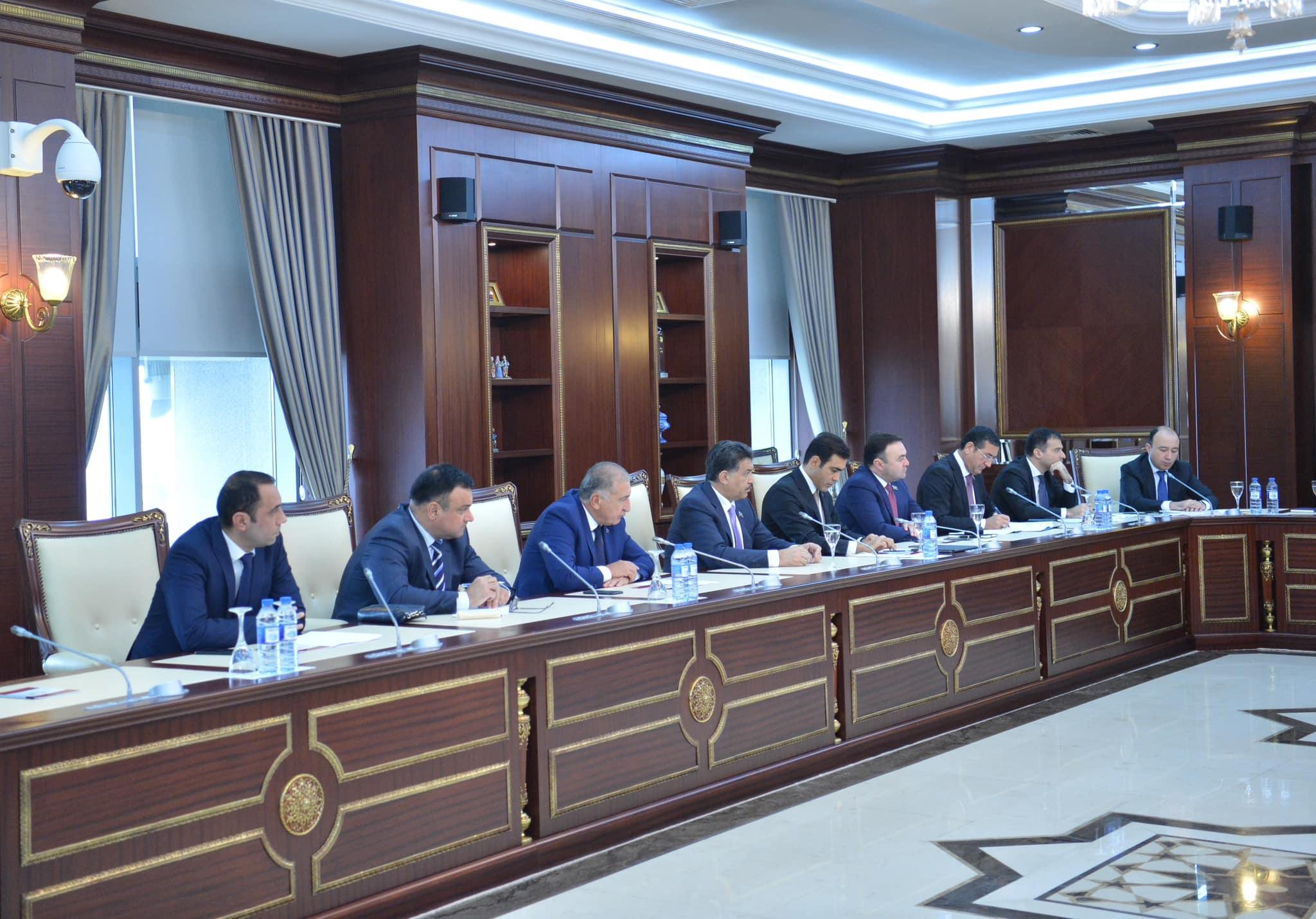 Mərkəzi Bankın rəhbəri deputatların suallarını cavablandırdı - FOTOLAR