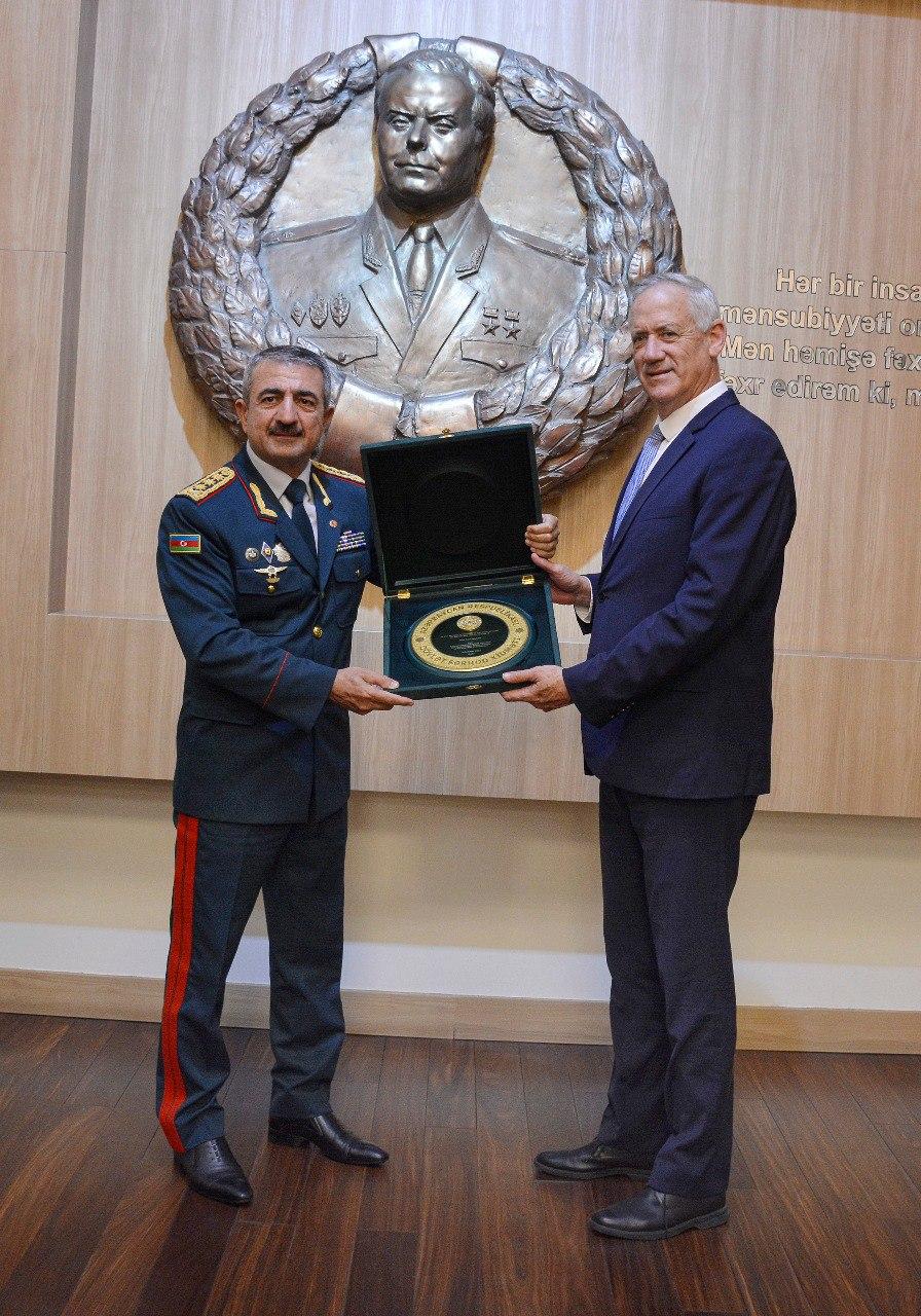 DSX rəisi İsrailin müdafiə naziri ilə əməkdaşlıq məsələlərini müzakirə etdi - FOTOLAR