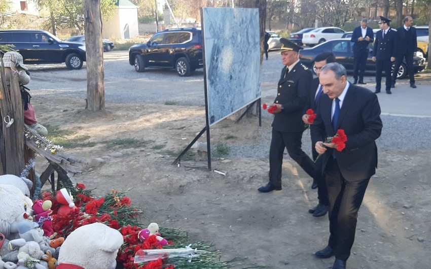 Kamran Əliyev: "Gəncə terrorunu törədənlər axtarışa verilib"