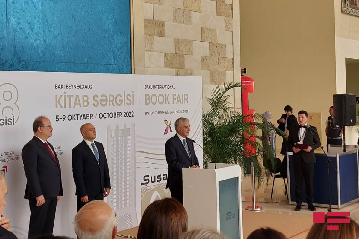 VIII Bakı Beynəlxalq Kitab Sərgisi başladı - FOTOLAR