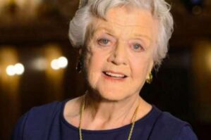 Məşhur aktrisa Ancela Lensberi vəfat etdi 26 Məşhur aktrisa Ancela Lensberi vəfat etdi