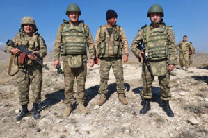 Milli Qəhrəman Şükür Həmidovun Vətən müharibəsi zamanı lentə alınmış FOTOLARI