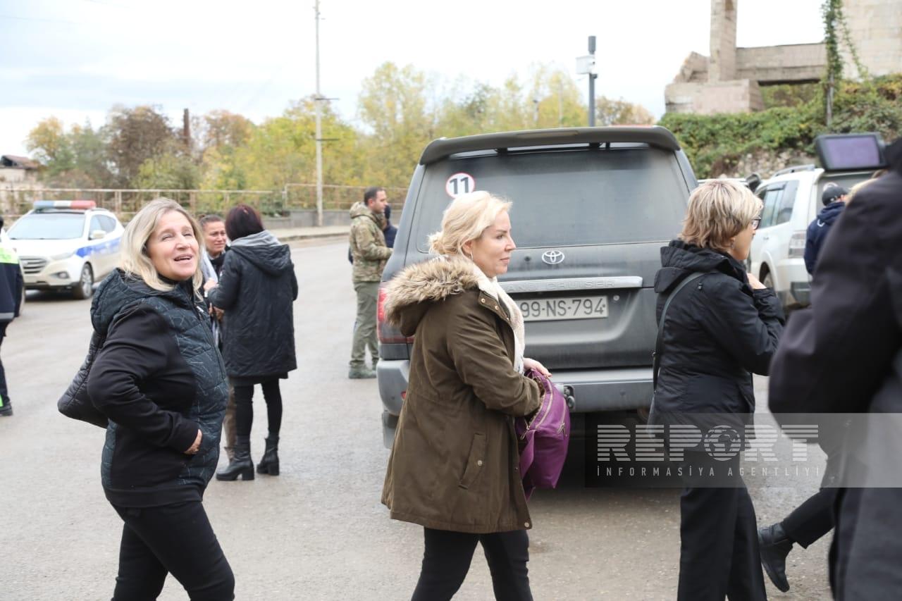 Beynəlxalq səyahətçilər Şuşada - FOTOLAR