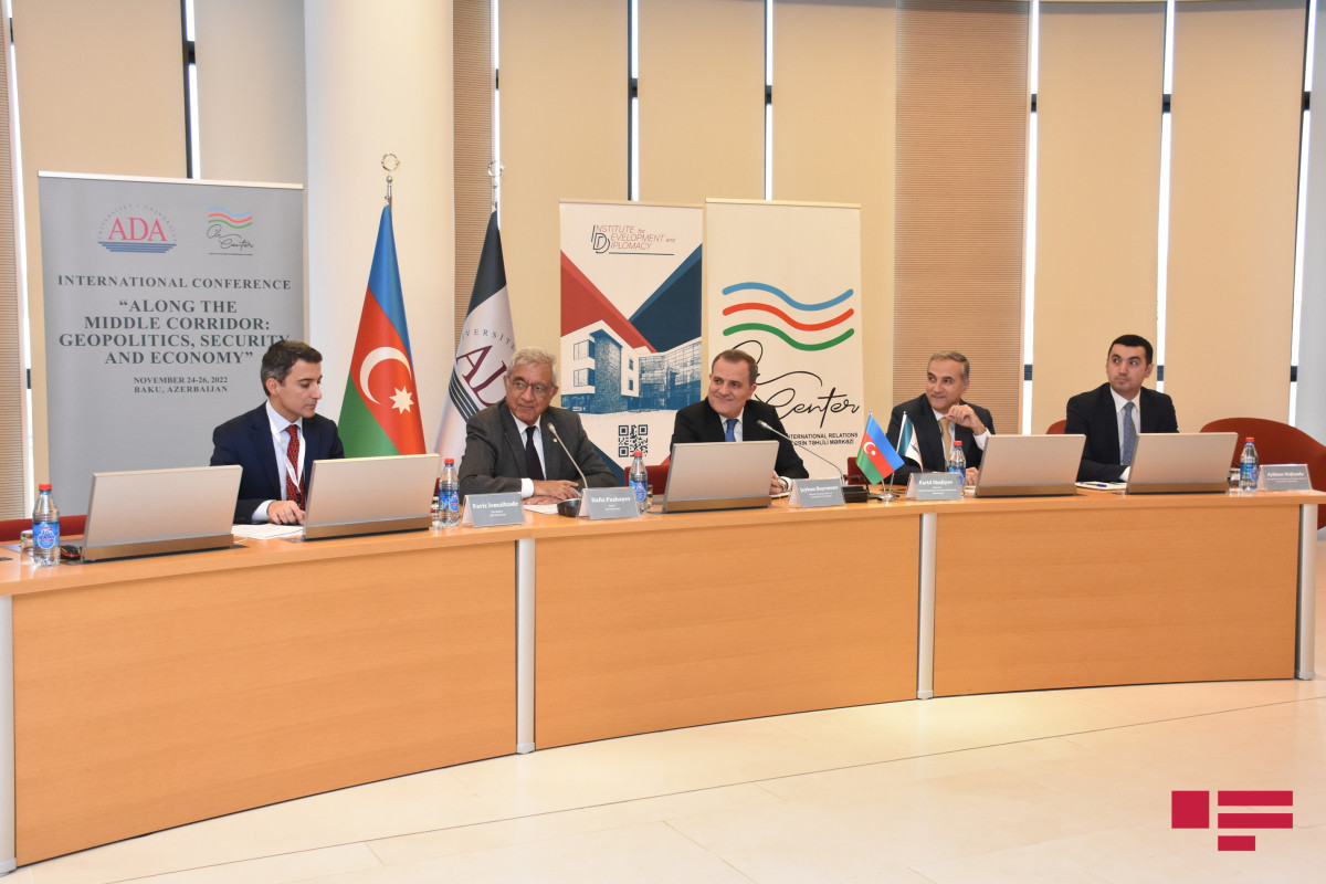 Ceyhun Bayramov Orta dəhlizə həsr olunmuş beynəlxalq konfransda çıxış edib - FOTO