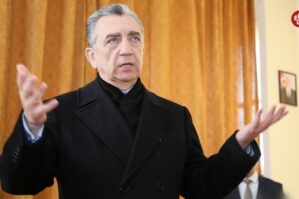 Eldar Əzizov müşavirə keçirdi, icra başçılarına xəbərdarlıq etdi