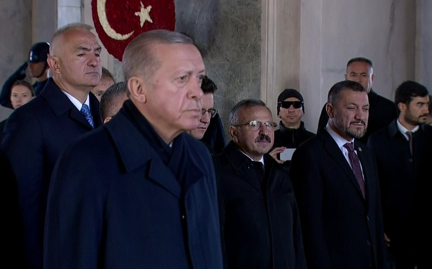 Ərdoğan Atatürkün məzarını ziyarət etdi - FOTOLAR