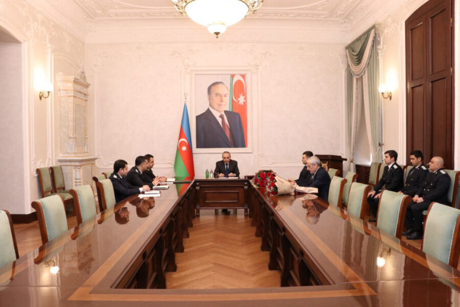 Baş Prokurorluğun iki vəzifəli şəxsi təqaüdə çıxdı - FOTOLAR