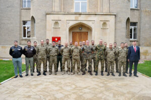 NATO Azərbaycan Ordusunun hərbçiləri üçün təlim kursu keçirir - FOTO 21 NATO Azərbaycan Ordusunun hərbçiləri üçün təlim kursu keçirir - FOTO