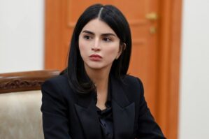 Özbəkistan prezidentinin qızı yeni vəzifəyə gətirildi