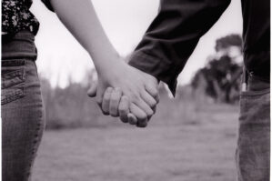 Sevgilisinə qoşulub qaçan 15 yaşlı qız ailəsinə qaytarıldı