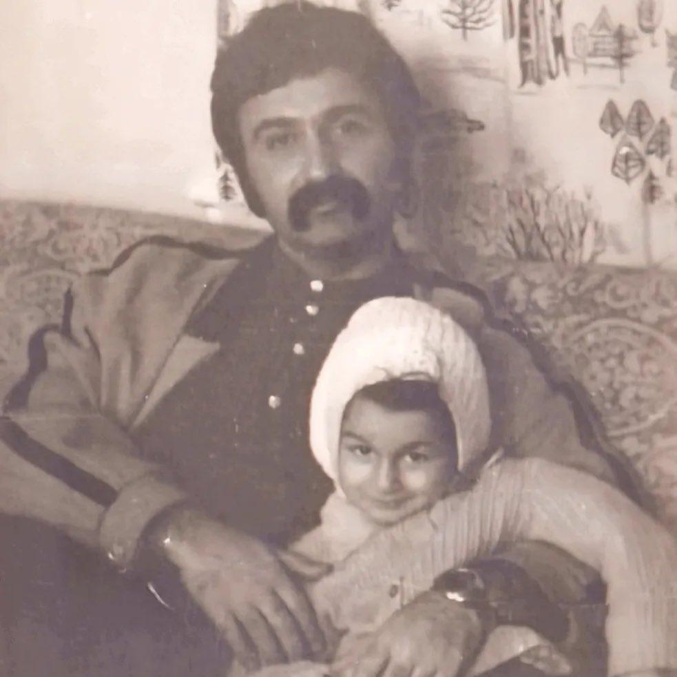 Xalq artistindən inanılmaz paylaşım - Ailəsinin ağ-qara FOTOLARINI bölüşdü