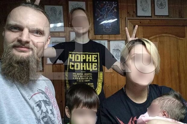 Dəhşət: 14 yaşlı qız 6 yaşlı qardaşını sosial şəbəkədən aldığı göstərişlə öldürdü