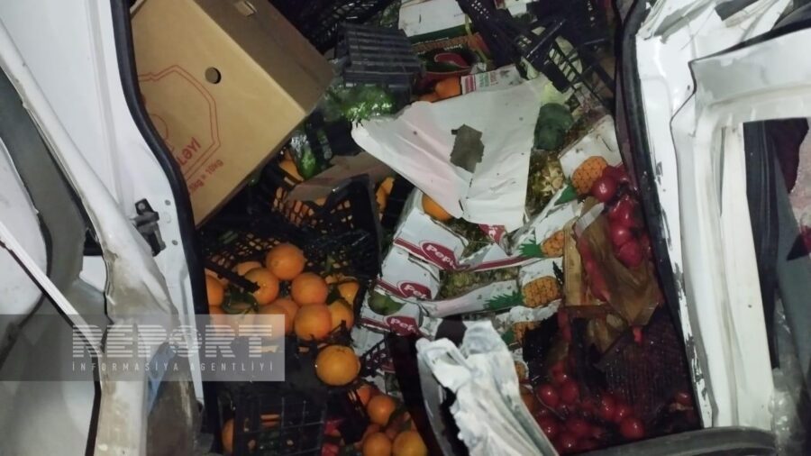 Kürdəmirdə “Ford” “KamAZ”a çırpılıb, ölən və yaralanan var - FOTO