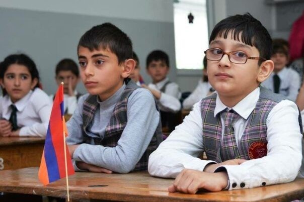 Gözlənilməz qərar: Bu, Ermənistan məktəblərində qadağan edildi