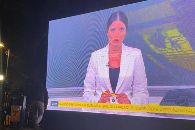 Şuşa-Xankəndi yolunda böyük monitorlar quraşdırıldı - Aksiya iştirakçıları DÇ-2022-ni izləyir - FOTO / VİDEO 1 FotoJet 2022 12 14T215046.913