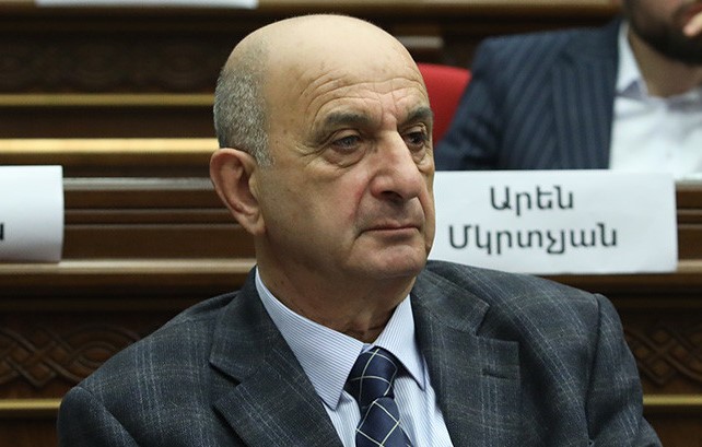 "Rus səfir bacarırsa, Laçına getsin" – Erməni deputat