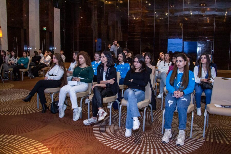 MEDİA tələbələr üçün seminar keçirdi - FOTOLAR