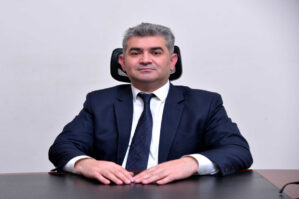 Nazir ona vəzifə verdi