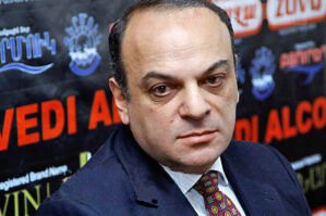 Laçın yolundakı durum vəziyyəti qəlizləşdirəcək – Məlikyan