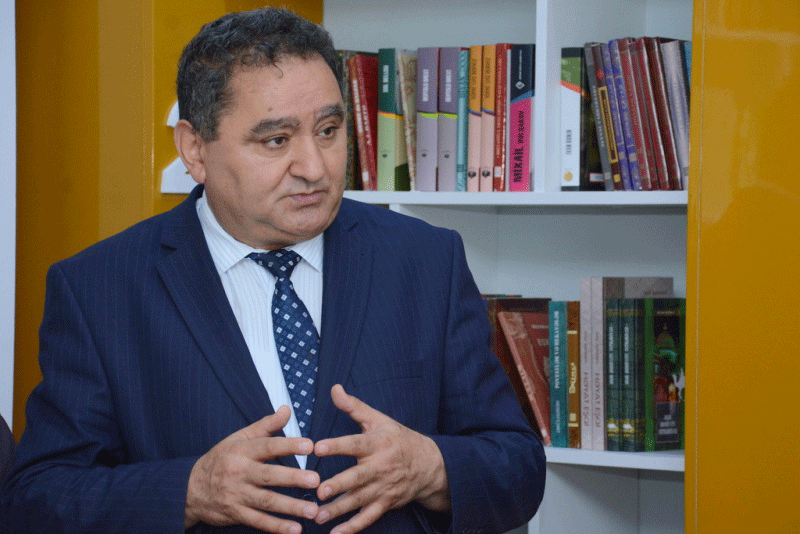 Deputat Əlisa Nicat və onun 100 kitabı haqda danışdı