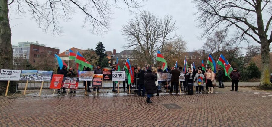 Azərbaycanlılar Haaqada aksiya və yürüş keçirdilər - FOTO