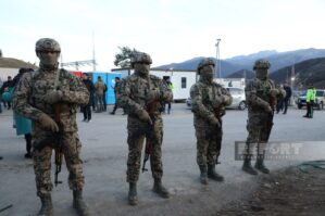 Xankəndi yolu açıldı: etirazçılar hərəkət etmədilər - FOTOLAR