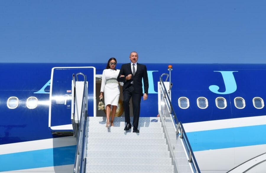 Prezident və xanımı Qırğızıstanda səfərdədir