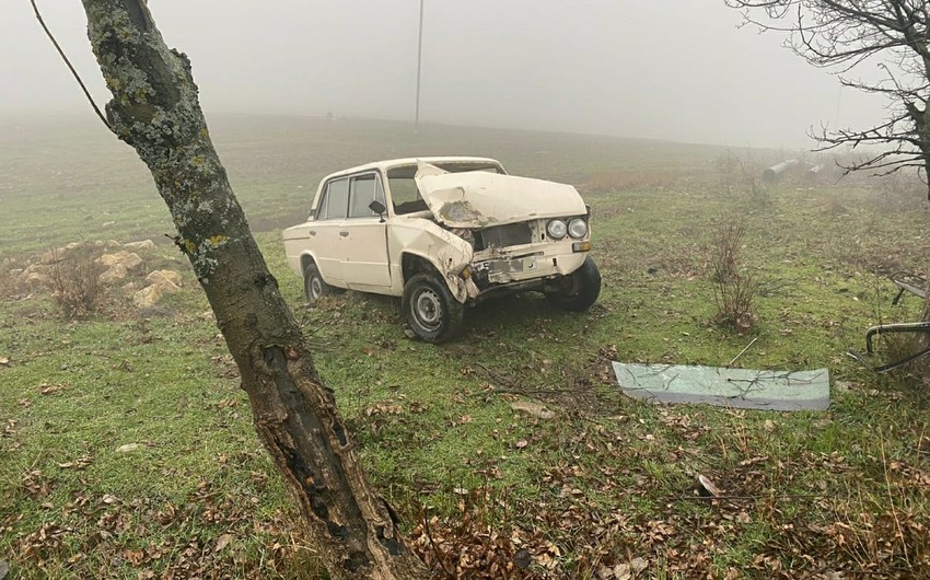 Maşın qaçıran yeniyetmələr başlarına iş açdılar - FOTO