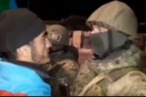 Gözlərin - qoşalülə, kipriklərin güllə, ox... - VİDEO 30 Gözlərin - qoşalülə, kipriklərin güllə, ox... - VİDEO