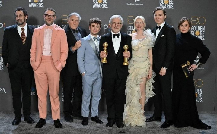 “Qızıl Qlobus” mükafatlarının təqdimetmə mərasimi - Qızmızı xalıda diqqət çəkən obrazlar/FOTOLAR