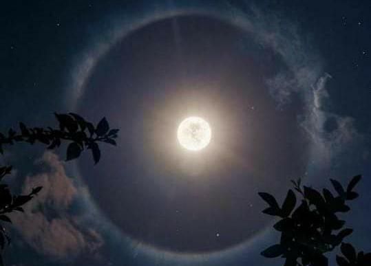 Neftçalada Ay qəribə formada göründü - FOTOLAR