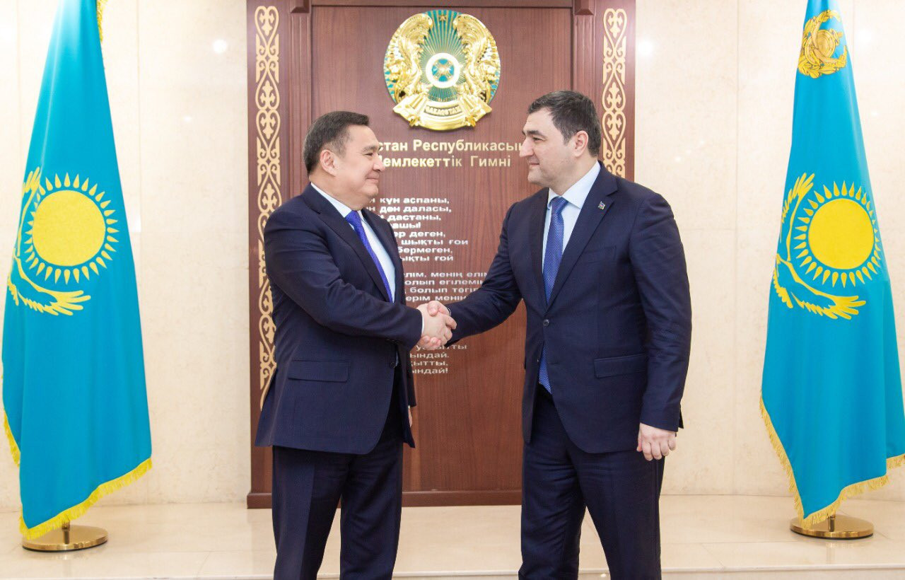 Azərbaycan səfiri Qazaxıstan daxili işlər naziri ilə görüşdü - FOTO 3 63c1aec443d8b63c1aec443d8c167363757263c1aec443d8963c1aec443d8a