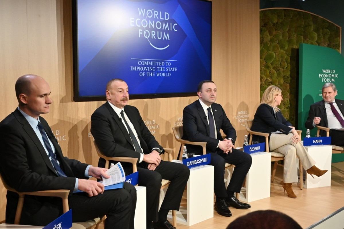 İlham Əliyev: "Qafqazın üç ölkəsi səylərini birləşdirsə, region daha təhlükəsiz olar"