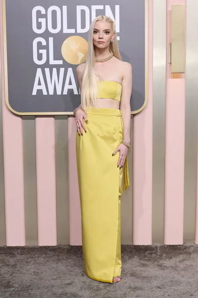 “Qızıl Qlobus” mükafatlarının təqdimetmə mərasimi - Qızmızı xalıda diqqət çəkən obrazlar/FOTOLAR