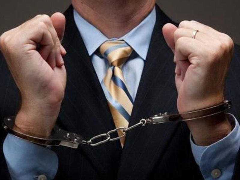 Baş Prokurorluğun Azərbaycandan qaçan keçmiş əməkdaşının ŞOK ƏMƏLLƏRİ