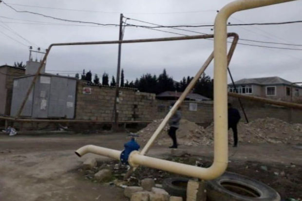Sumqayıtda DƏHŞƏT: Kişi özünü qaz borusundan asdı 1 FotoJet 2023 01 17T203832.606