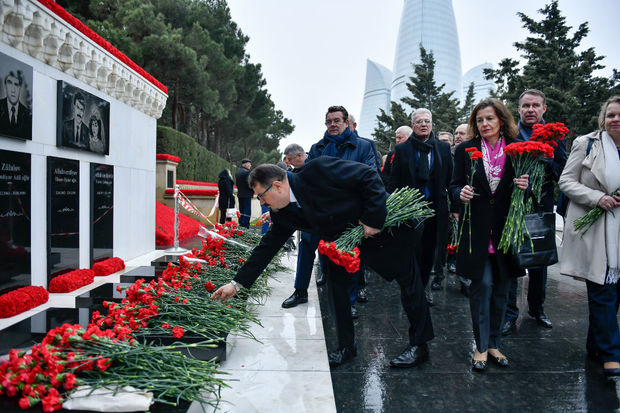 Avropa İttifaqı Azərbaycana başsağlığı verdi - FOTO