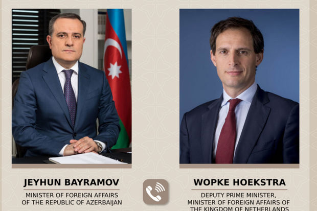 Ceyhun Bayramov niderlandlı həmkarı ilə Laçın yolu ətrafındakı vəziyyətdən danışdı