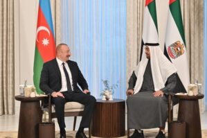 İlham Əliyev BƏƏ prezidentini Azərbaycana dəvət etdi